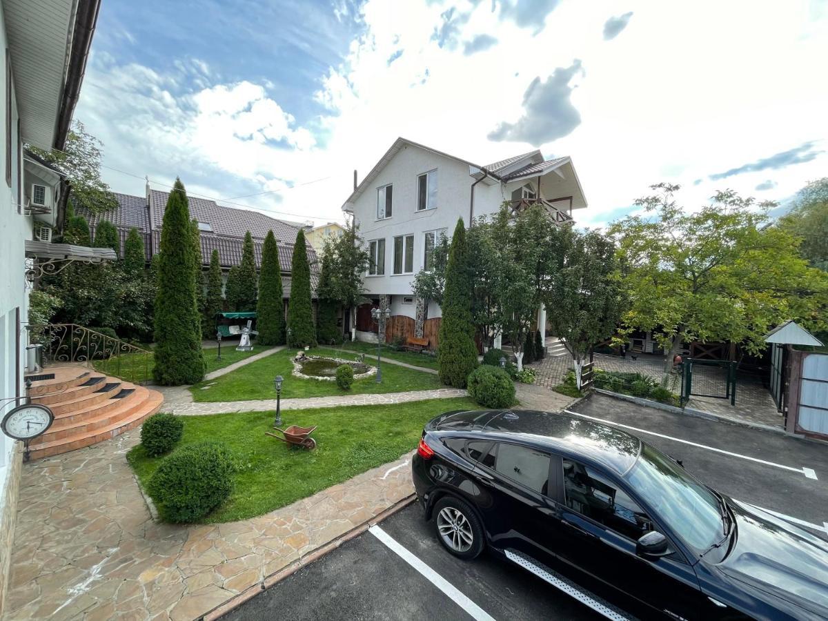 Apartments With Kitchen And Garden Kiev Luaran gambar
